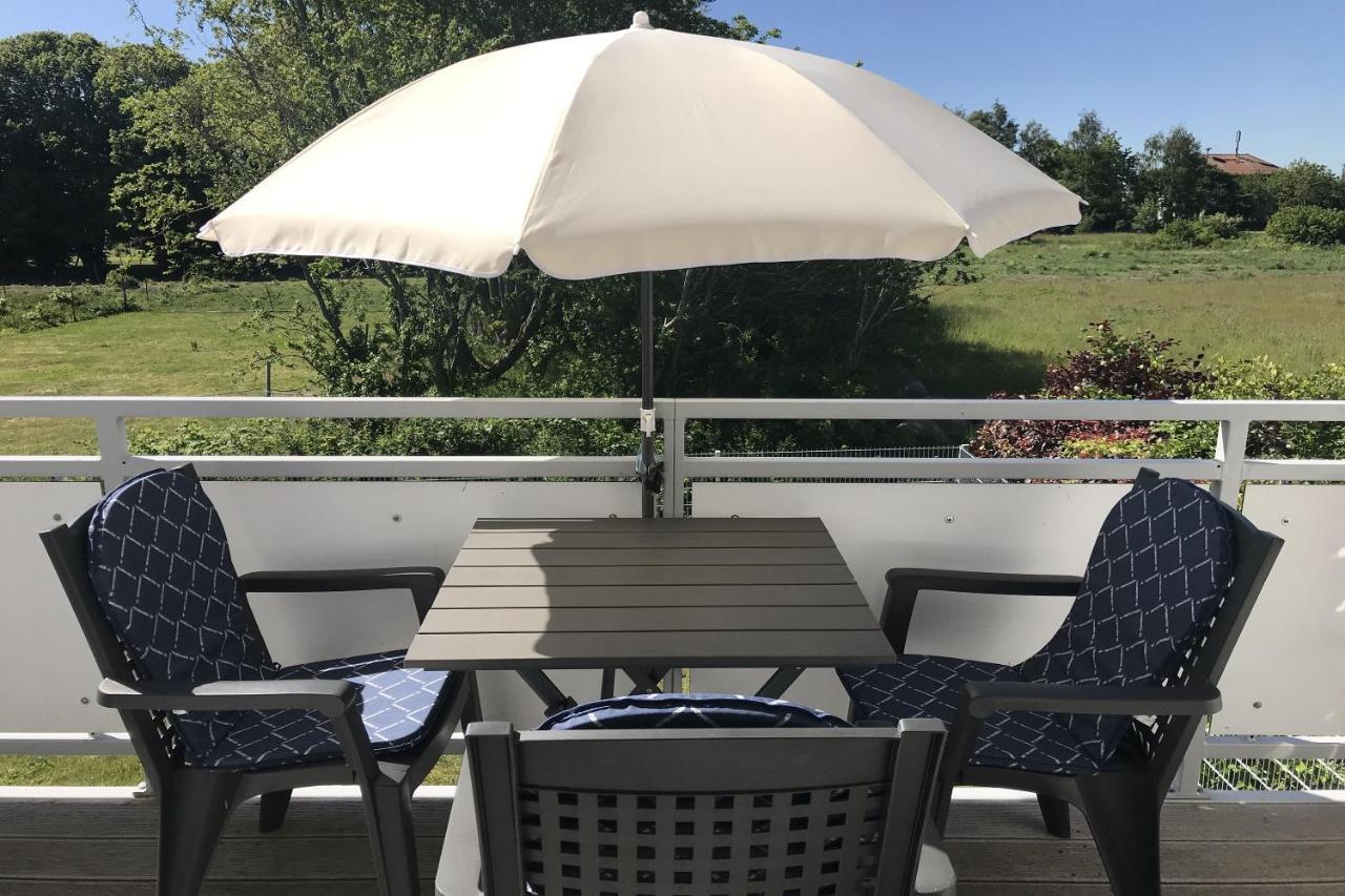Ferienwohnung In Ruhiger Lage Und Mit Balkon - Ferienhaus Solamar Fewo Og Breege Buitenkant foto