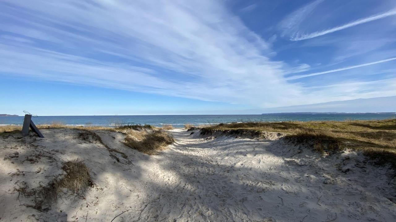 Ferienwohnung In Ruhiger Lage Und Mit Balkon - Ferienhaus Solamar Fewo Og Breege Buitenkant foto